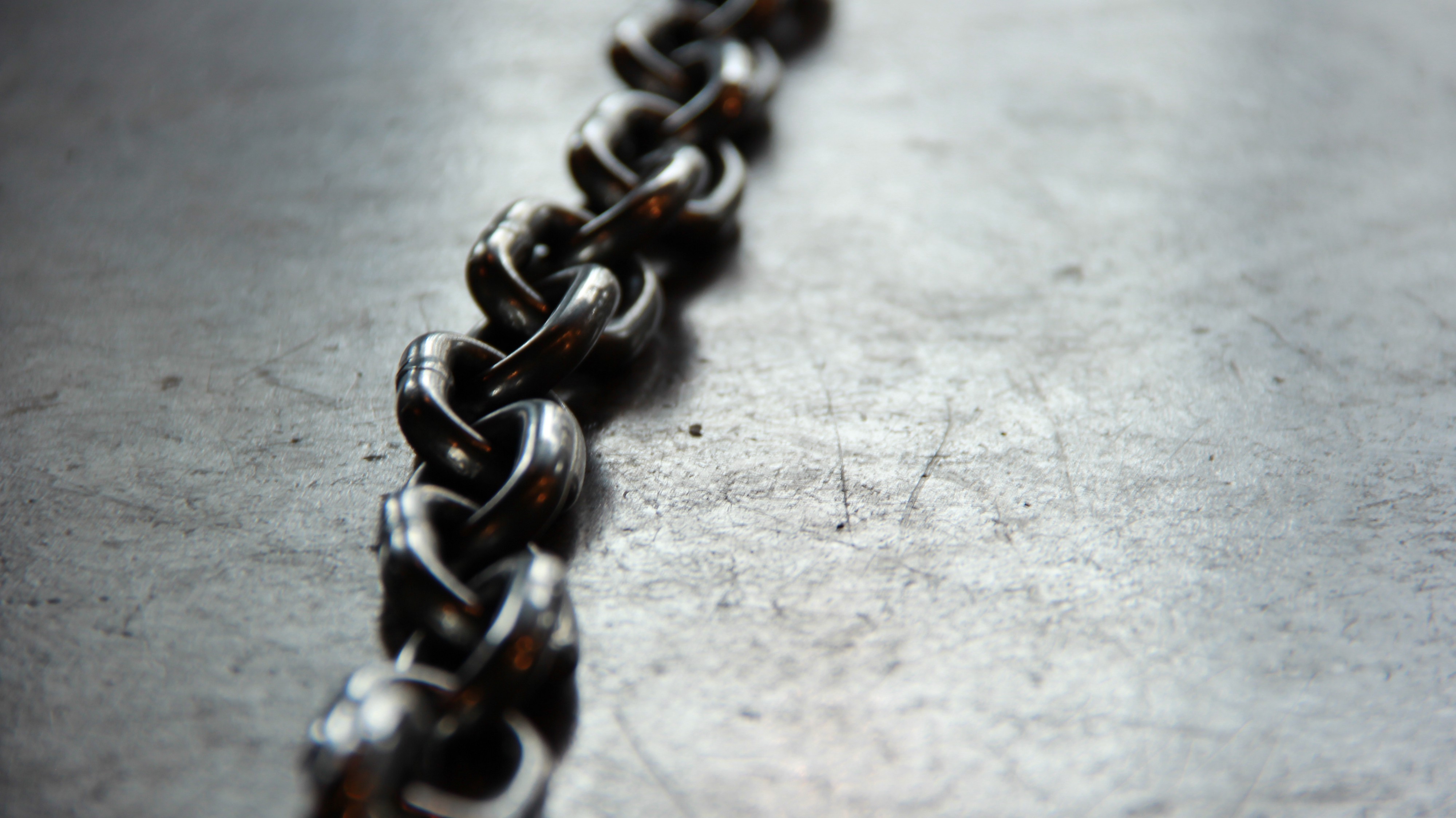 Chain by Kaley Dykstra from Unsplash